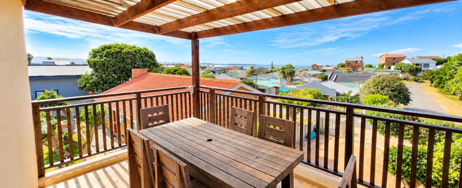 6 Bedroom Property for Sale in Franskraal Western Cape
